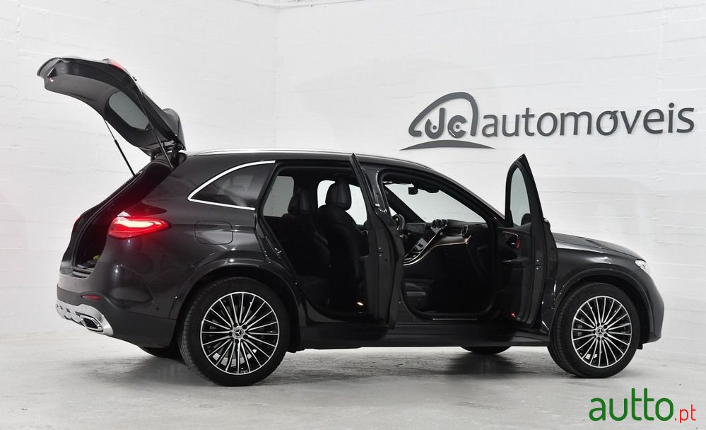 2023' Mercedes-Benz Classe Glc photo #6