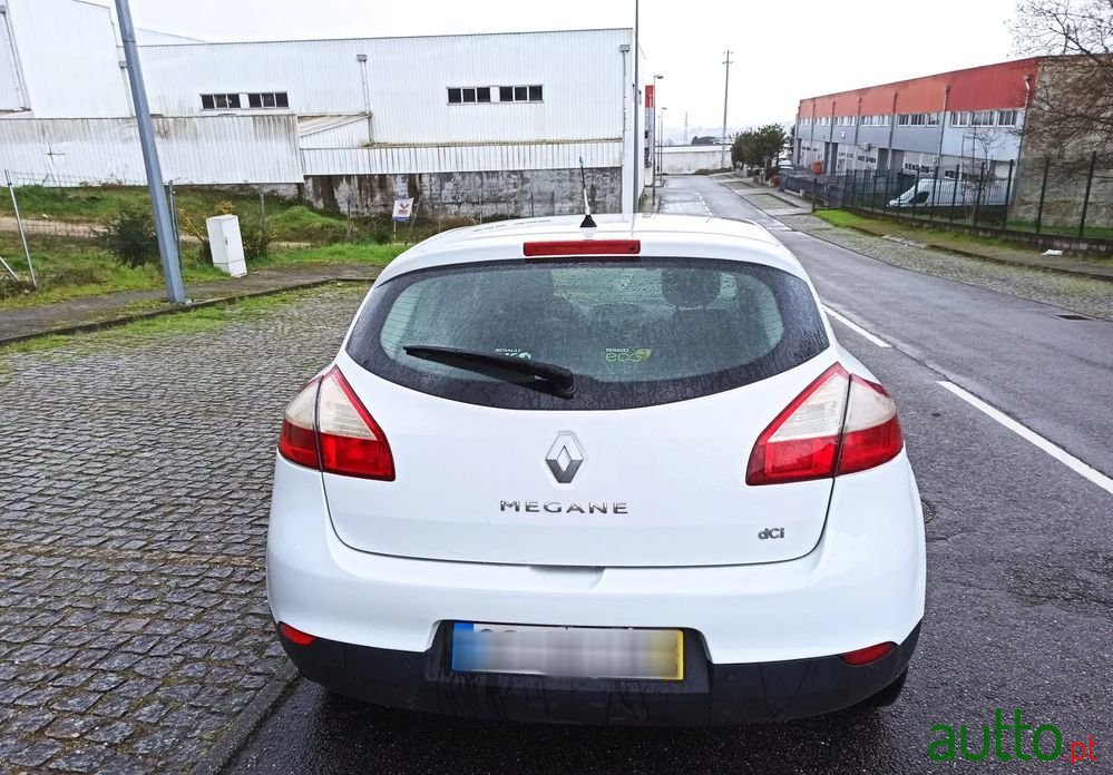 2013' Renault Megane photo #5