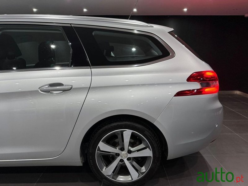 2015' Peugeot 308 Sw photo #5