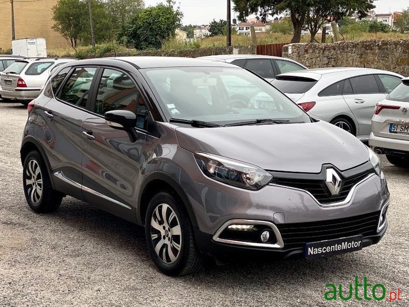 2016' Renault Captur Sport photo #3