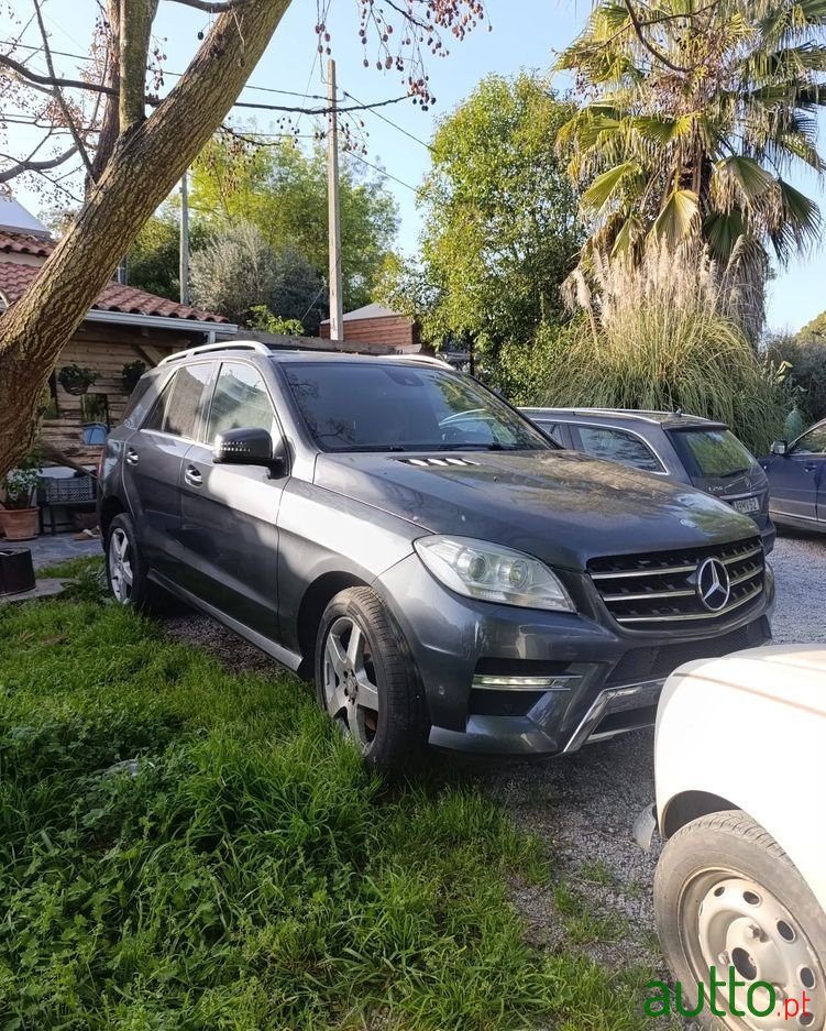 2014' Mercedes-Benz Classe M Bluetec photo #1