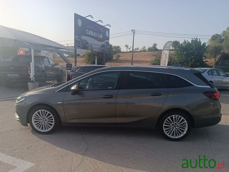 2018' Opel Astra Sports Tourer photo #5