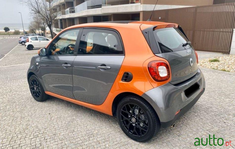 2015' Smart Forfour photo #1