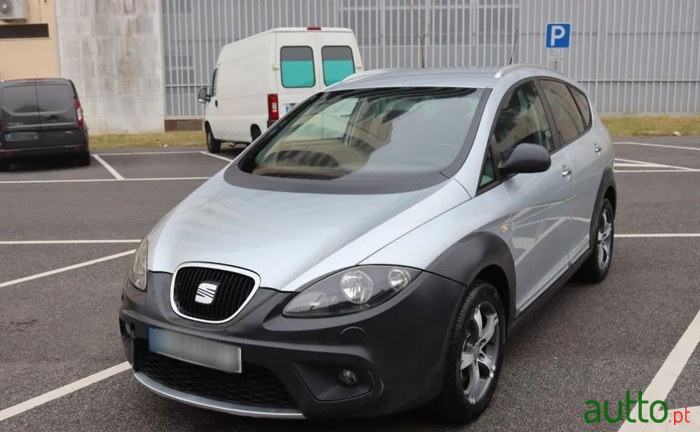 2008' SEAT Altea Freetrack 2.0 Tdi T4 photo #1