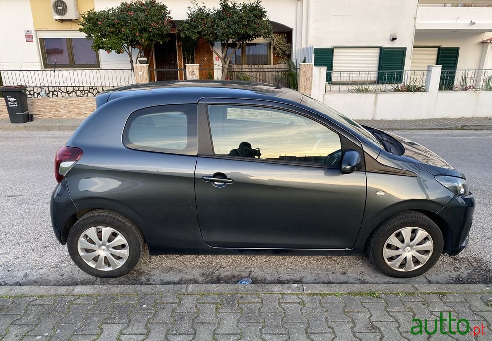 2015' Peugeot 108 1.0 Vti photo #3