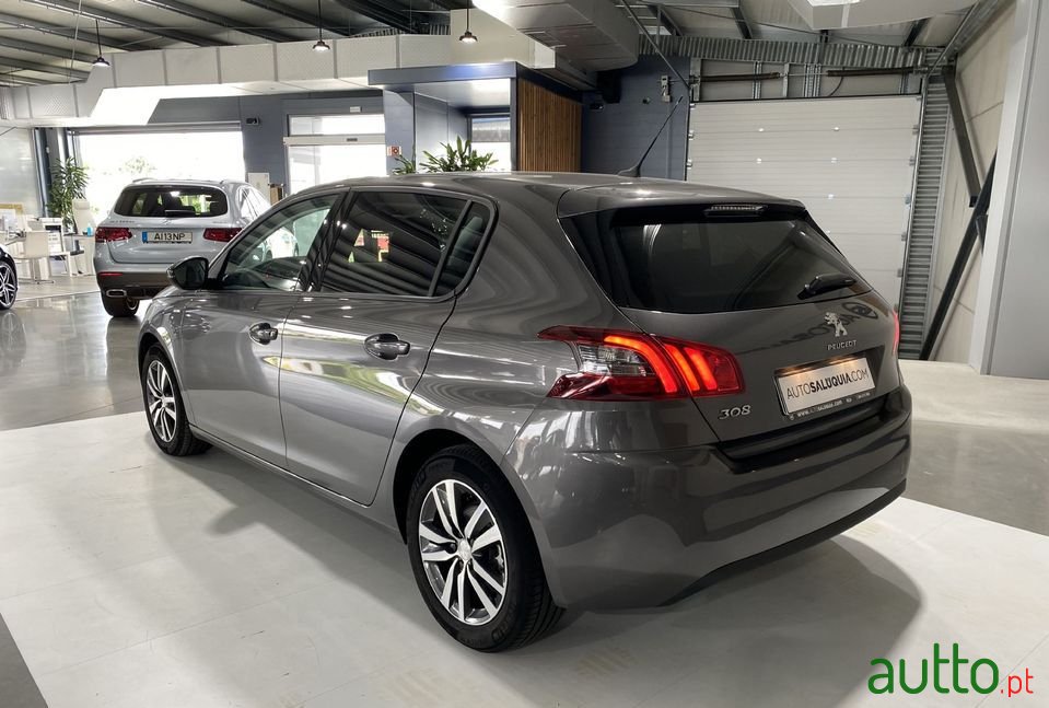 2021' Peugeot 308 photo #3