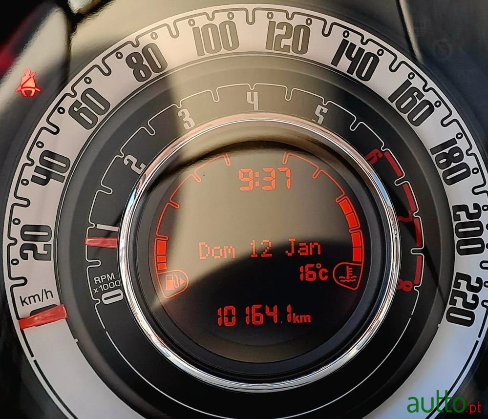 2014' Fiat 500 photo #2