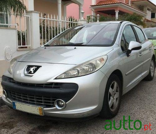 2006' Peugeot 207 Sport photo #3