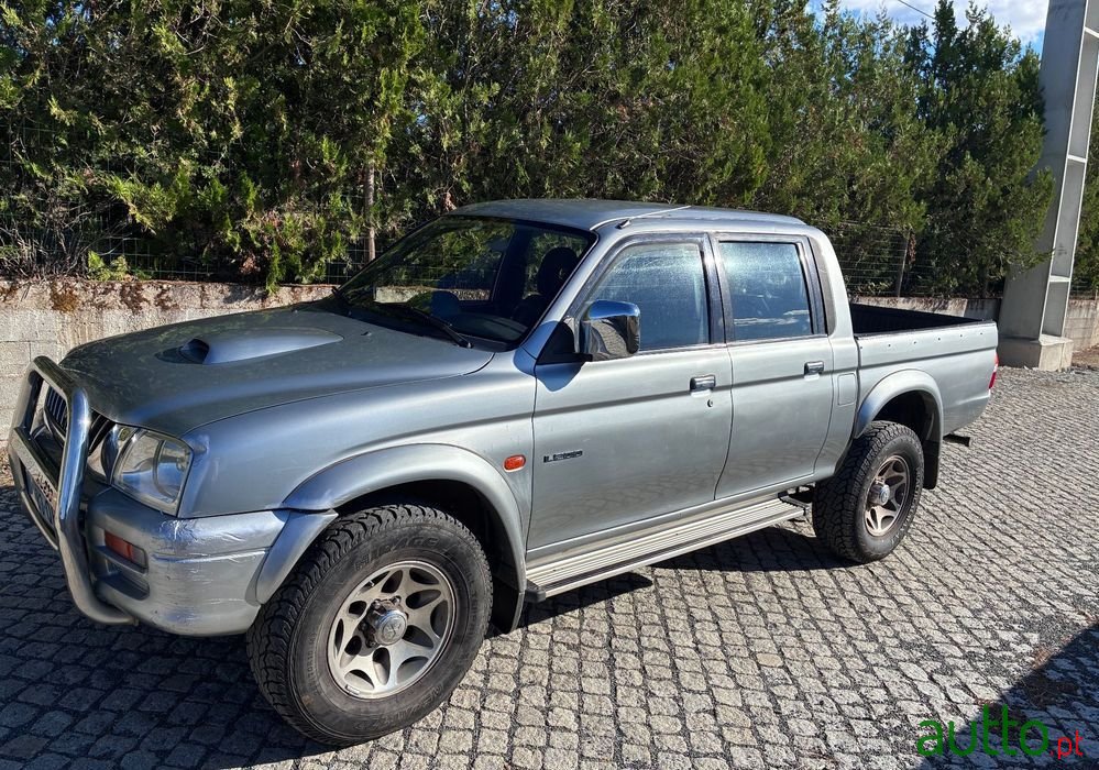 2000' Mitsubishi L200 photo #2