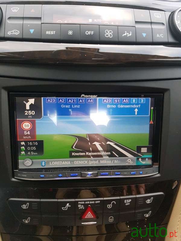 2006' Mercedes-Benz CLS 320 CDI 7G-TRONIC photo #1