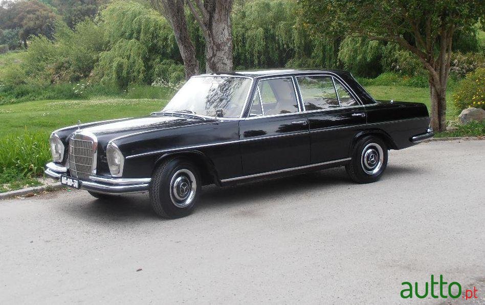 1971' Mercedes-Benz 250 S Automatic photo #1