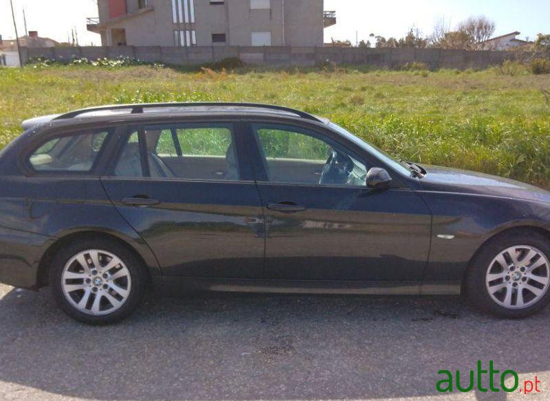 2008' BMW 320 D Touring Dynamic photo #2