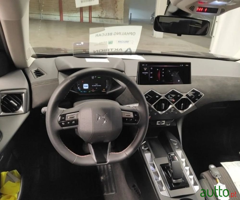 2023' DS Automobiles Ds3 photo #4
