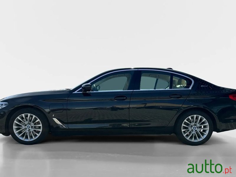 2018' BMW Série 5 photo #2
