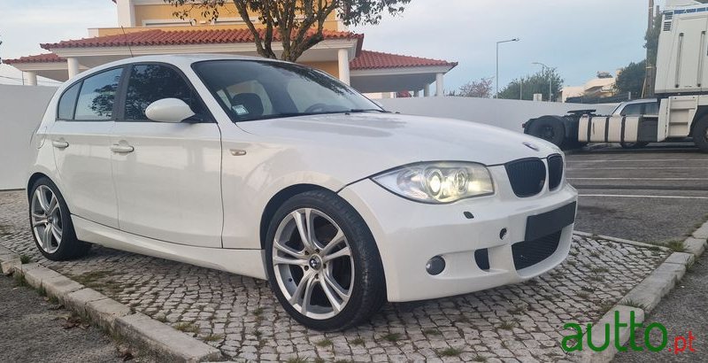 2009' BMW 120 D Dpf Aut. Edition Sport photo #5