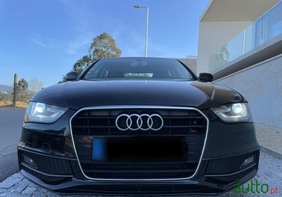 2015' Audi A4 photo #1