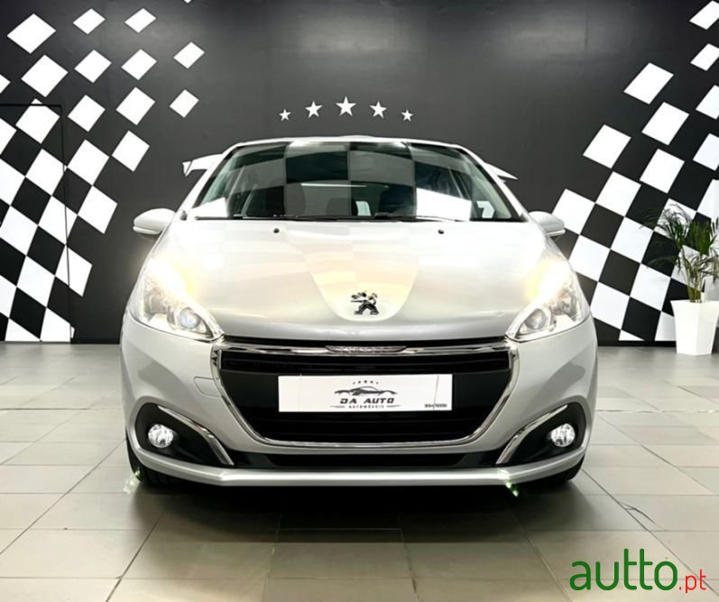 2018' Peugeot 208 photo #2