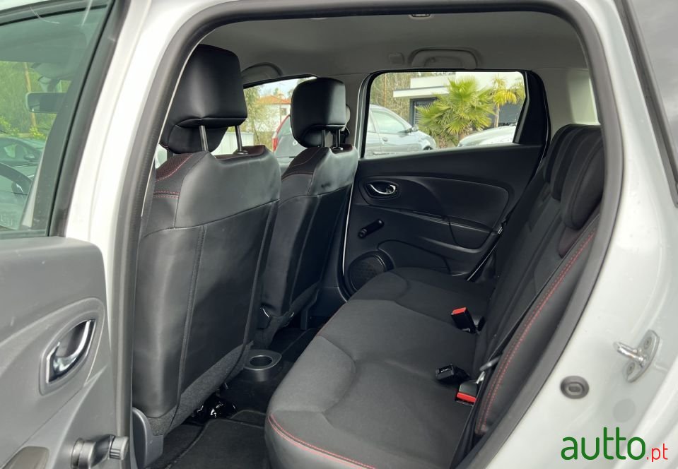 2014' Renault Clio Sport Tourer photo #5