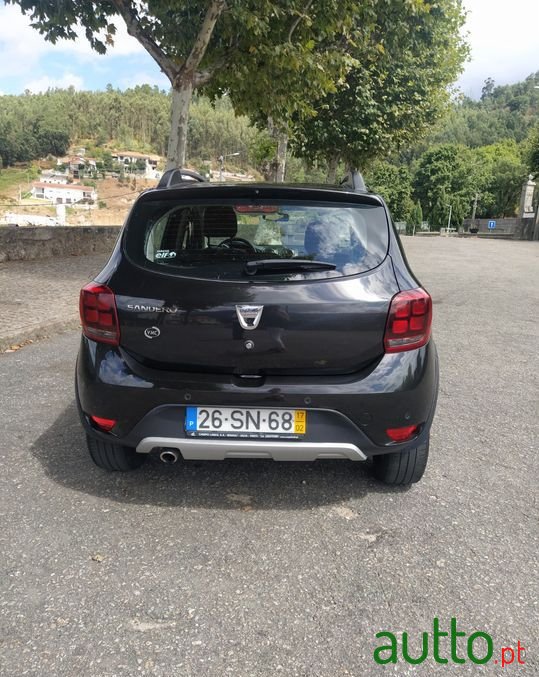 2017' Dacia Sandero Stepway photo #3