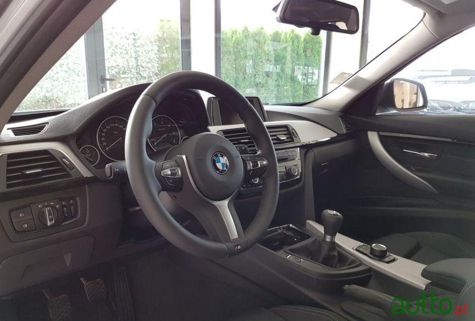 2016' BMW 318 photo #5