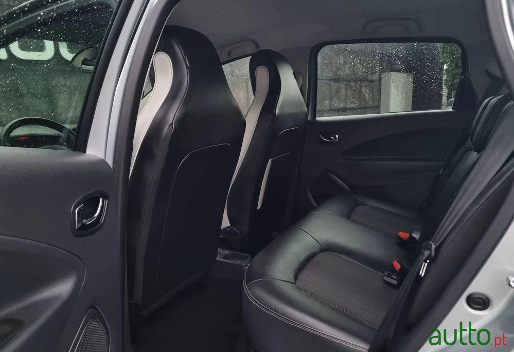 2019' Renault Zoe Bose 40 photo #6