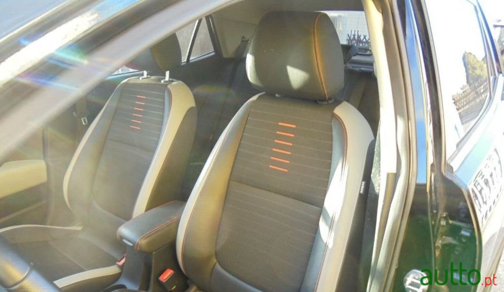 2018' Kia Stonic photo #1