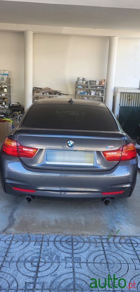2015' BMW Série 4 D Pack M Auto photo #2