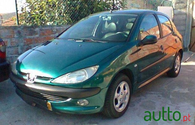 1999' Peugeot 206 1.4 Rolland Garros photo #2