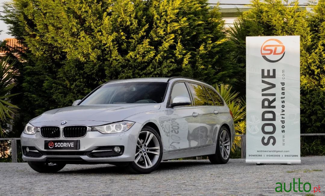 2013' BMW 320 photo #1