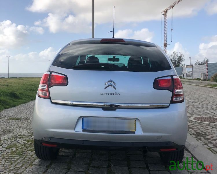 2014' Citroen C3 1.2 Vti Seduction 15 photo #5