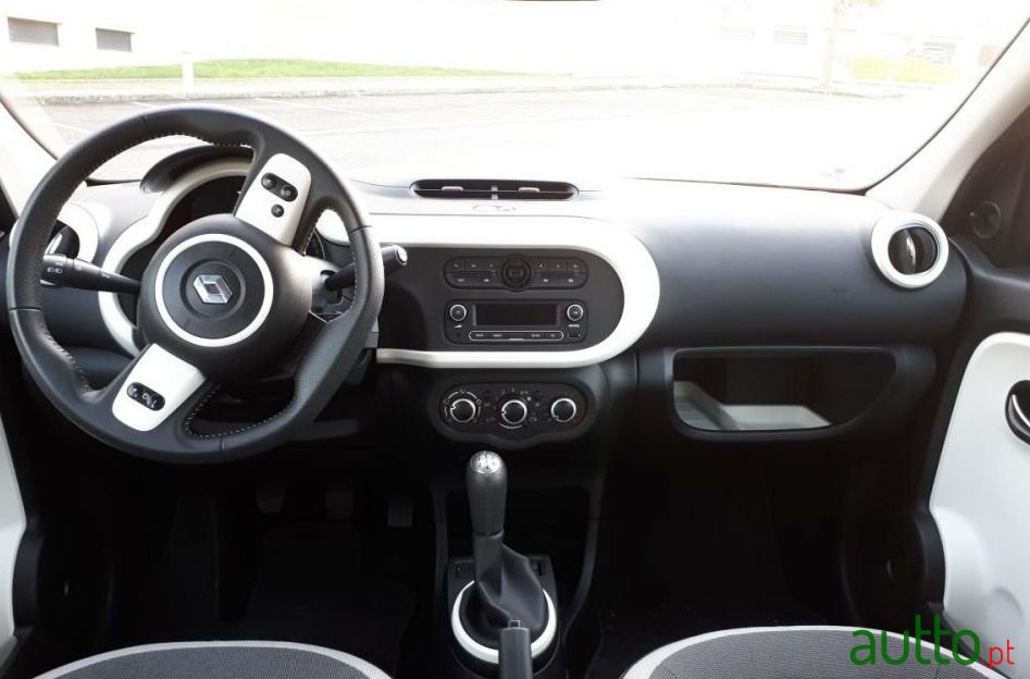 2018' Renault Twingo photo #2
