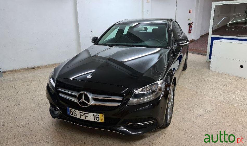 2014' Mercedes-Benz C-250 photo #3