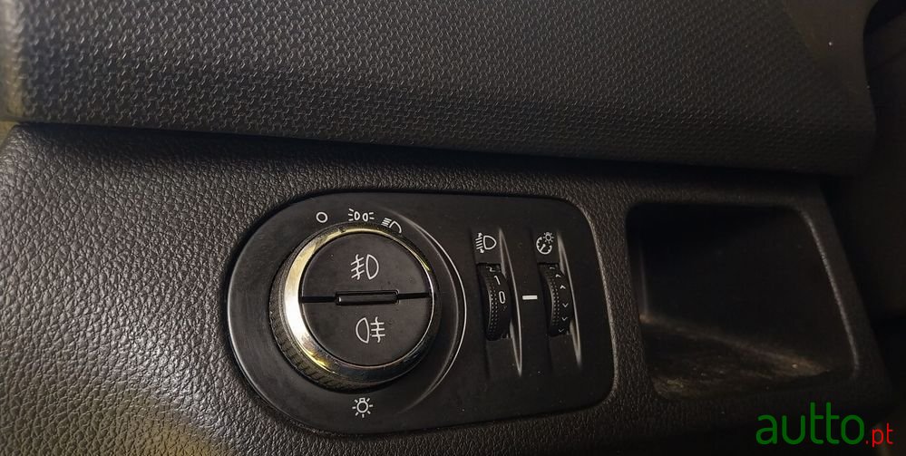 2016' Opel Meriva 1.4 T Flexfuel 137G photo #6
