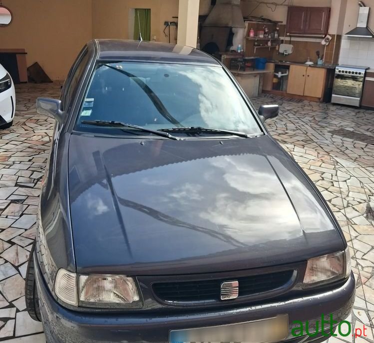 1998' SEAT Cordoba 1.4 Sxe photo #1
