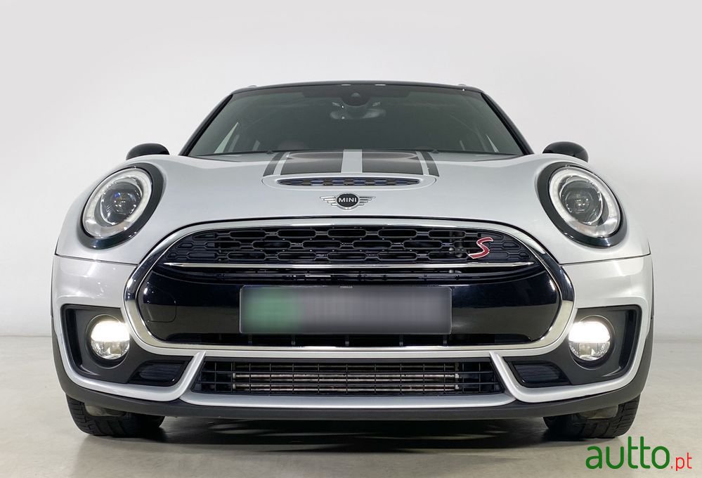 2018' MINI Clubman Cooper Sd photo #5
