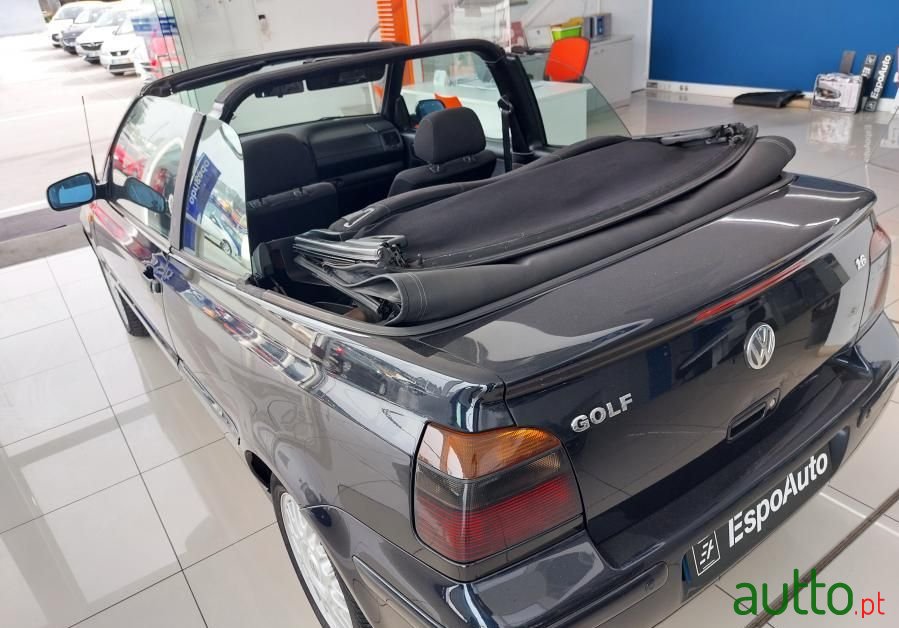 1999' Volkswagen Golf photo #5