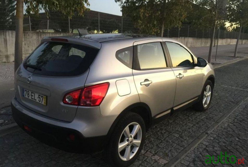2007' Nissan Qashqai 2.0 Dci Tekna photo #1