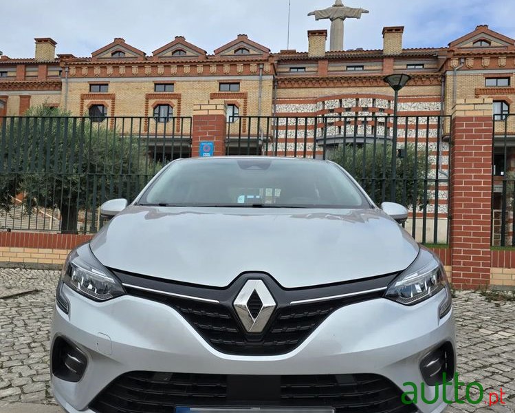 2020' Renault Clio photo #3