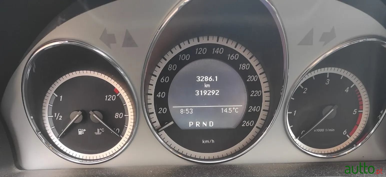 2010' Mercedes-Benz 250 photo #5