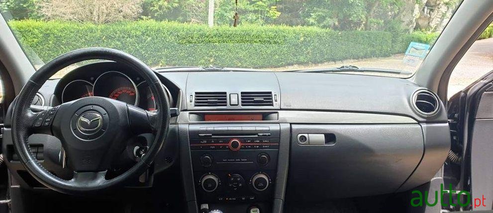 2005' Mazda 3 photo #4