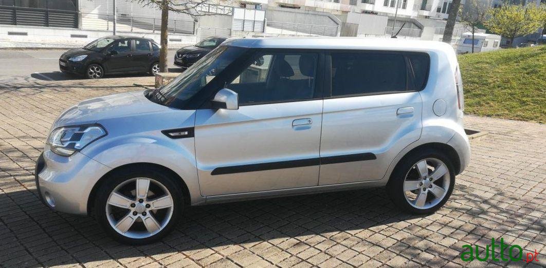 2009' Kia Soul 1.6 Crdi 128 Cv photo #1