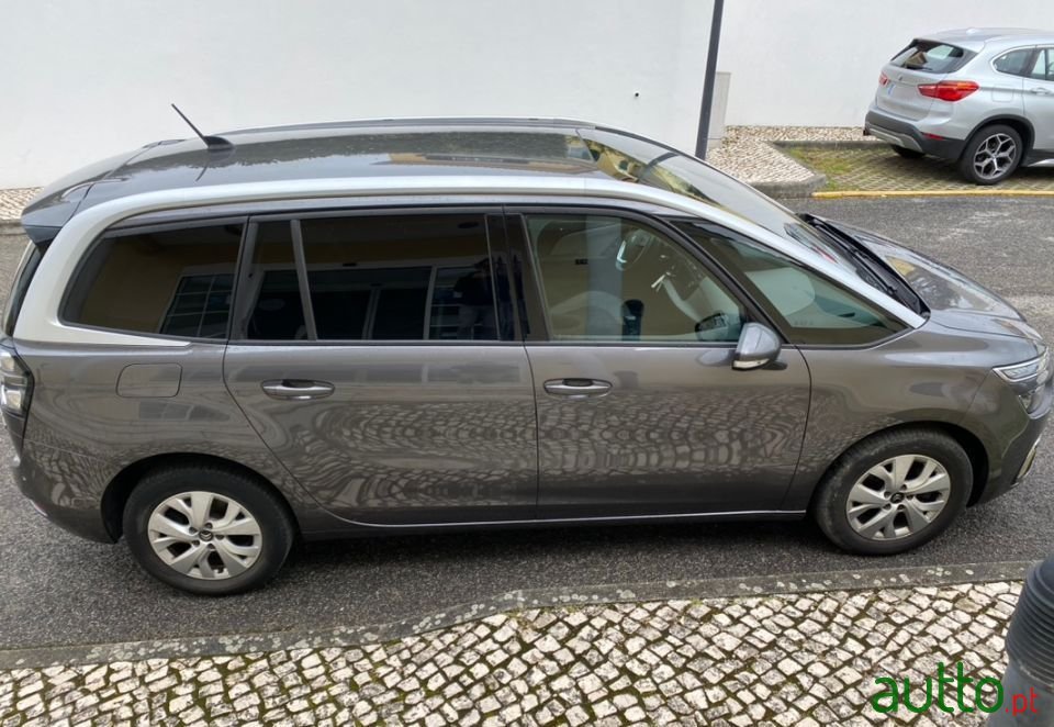 2019' Citroen Grand C4 SpaceTourer photo #2