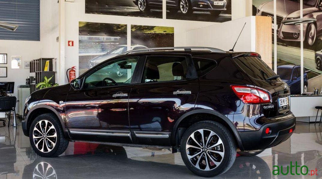 2011' Nissan Qashqai photo #2