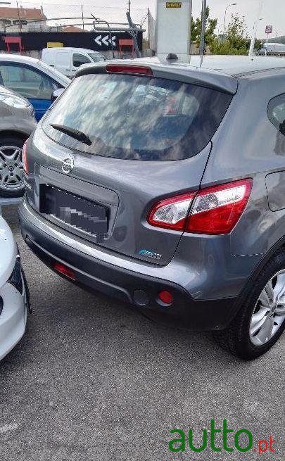 2013' Nissan Qashqai photo #2