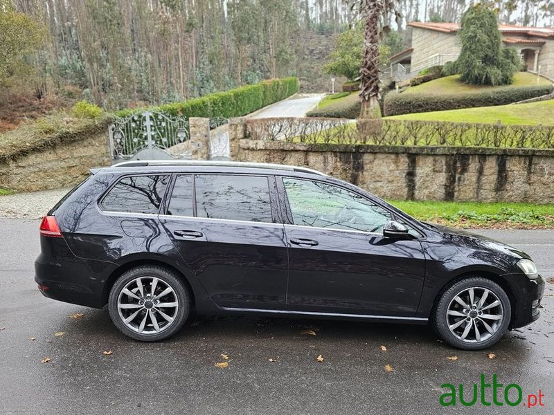 2016' Volkswagen Golf Variant photo #1