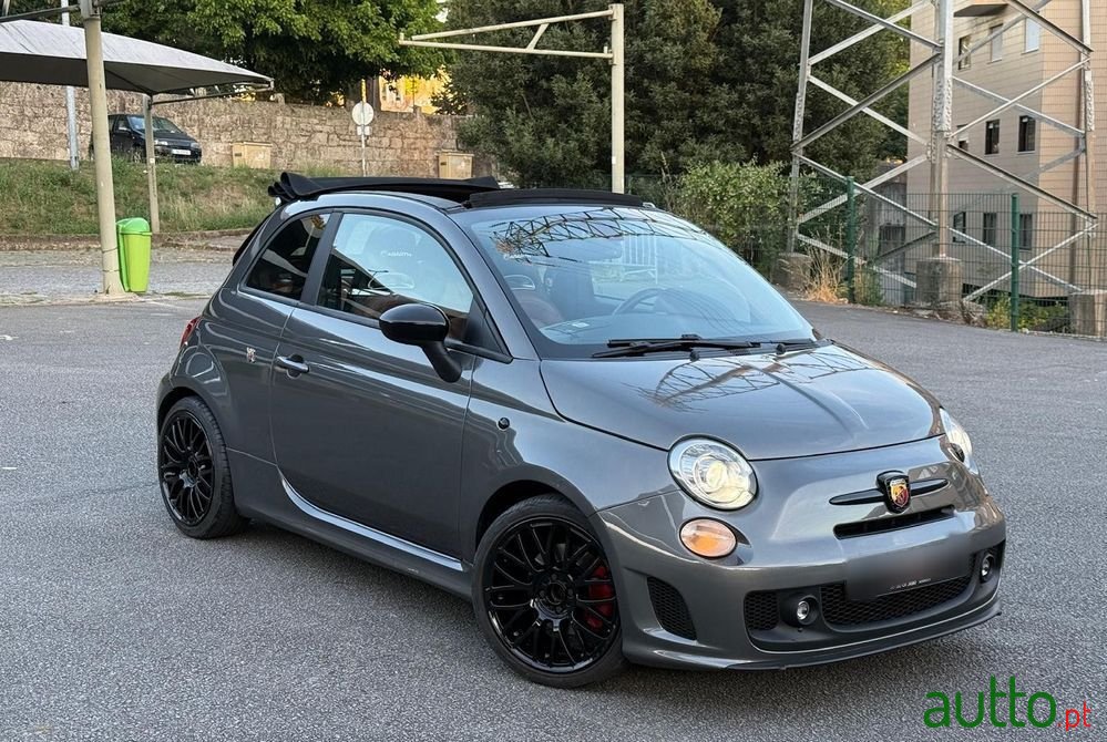 2012' Fiat 595C Abarth photo #1
