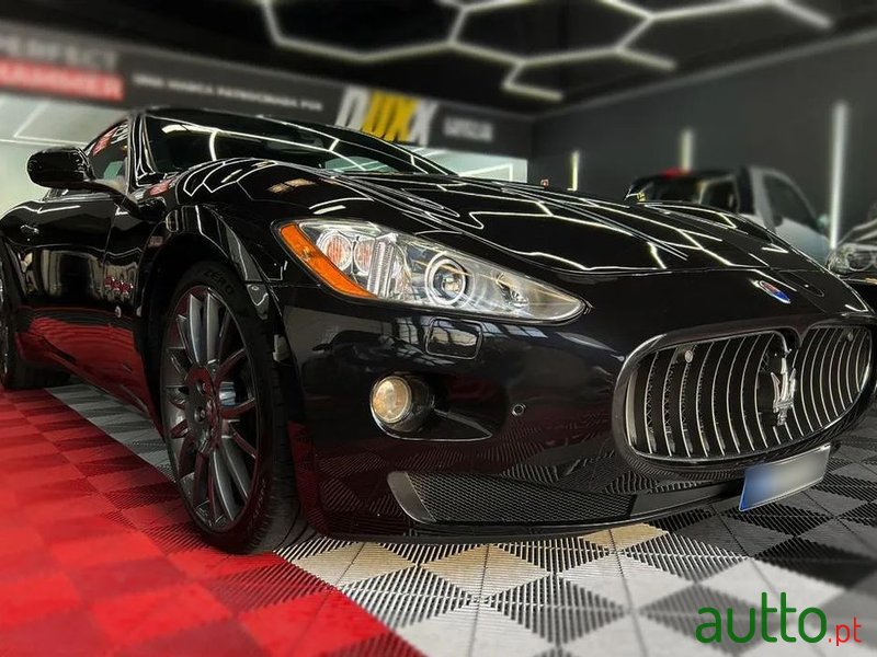 2009' Maserati GranTurismo photo #4