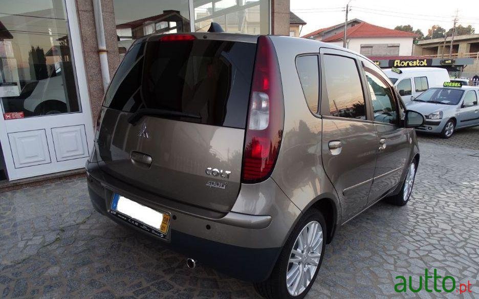 2008' Mitsubishi Colt 1.3I Insport photo #3
