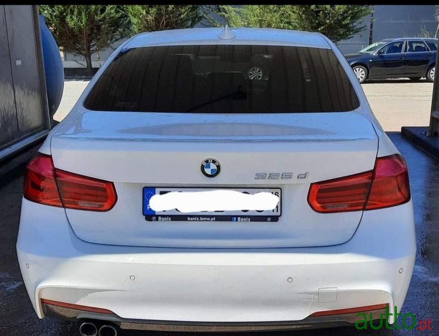 2016' BMW 325 photo #3