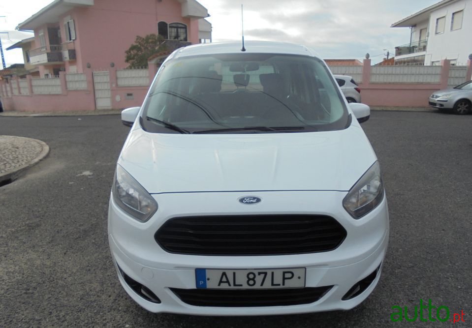 2015' Ford Tourneo Courier photo #1